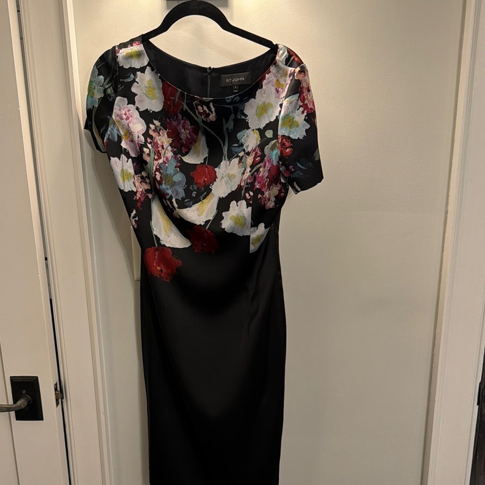 St. John Black Floral Print Sheath Dress - Black with Multi Floral